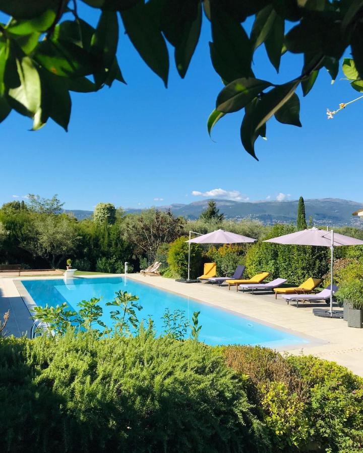 Le Mas De La Source Bed and Breakfast Mougins Esterno foto
