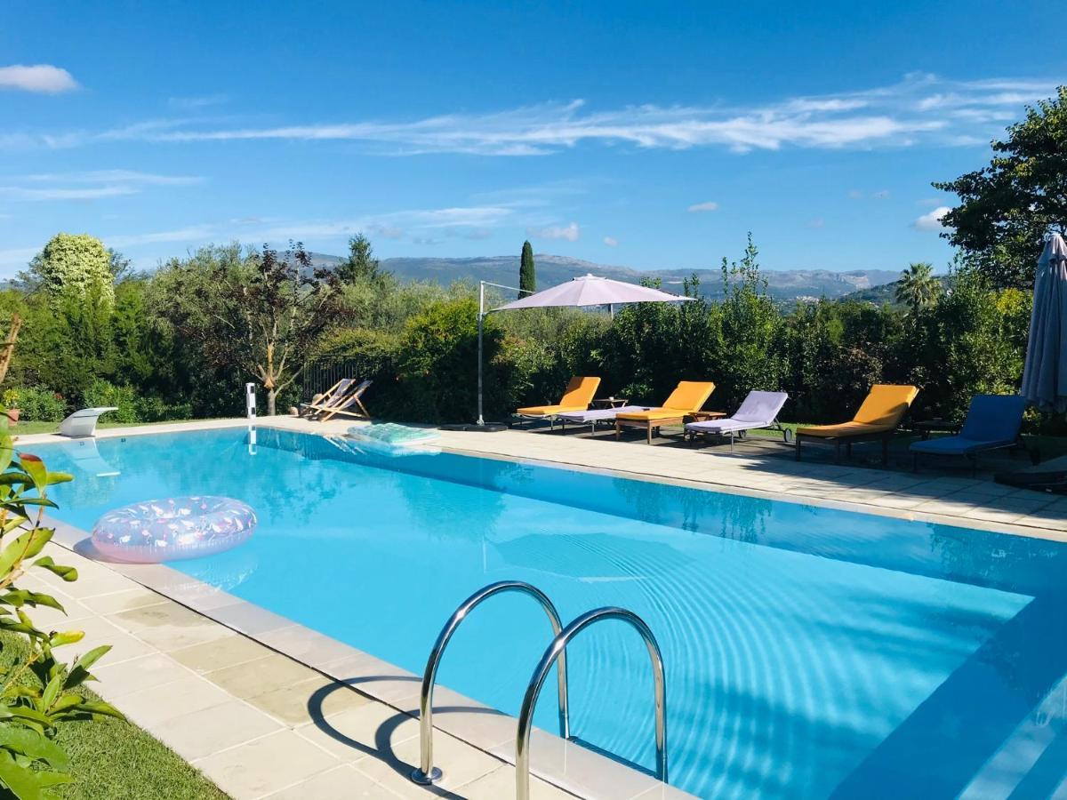 Le Mas De La Source Bed and Breakfast Mougins Esterno foto