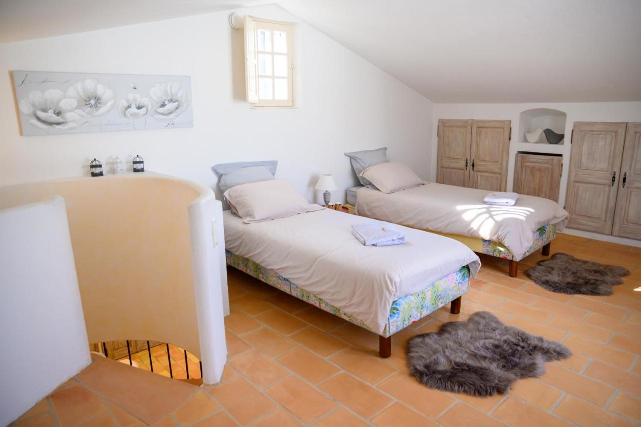 Le Mas De La Source Bed and Breakfast Mougins Esterno foto