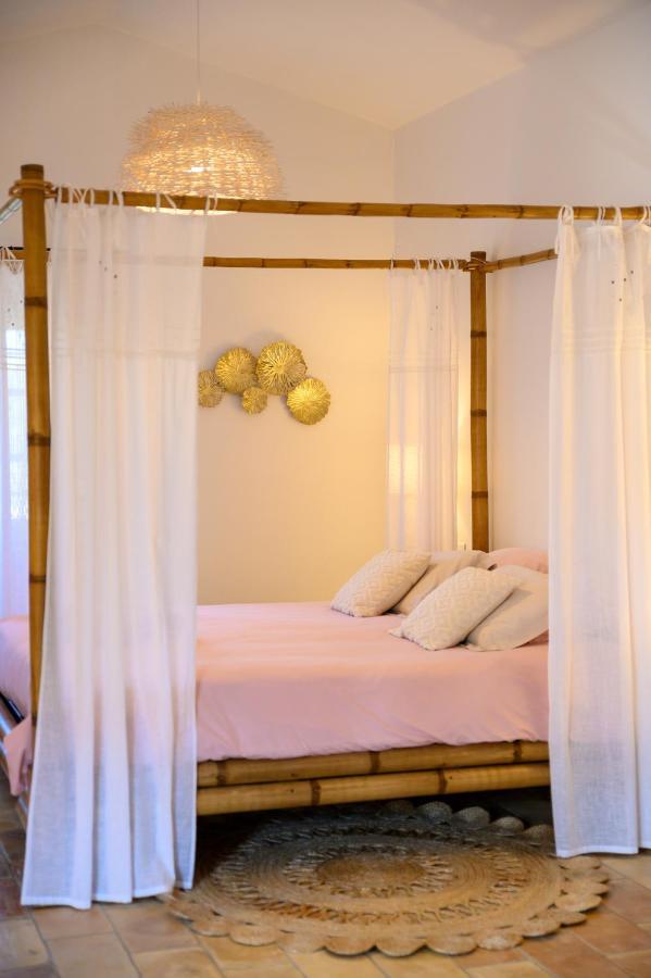 Le Mas De La Source Bed and Breakfast Mougins Esterno foto