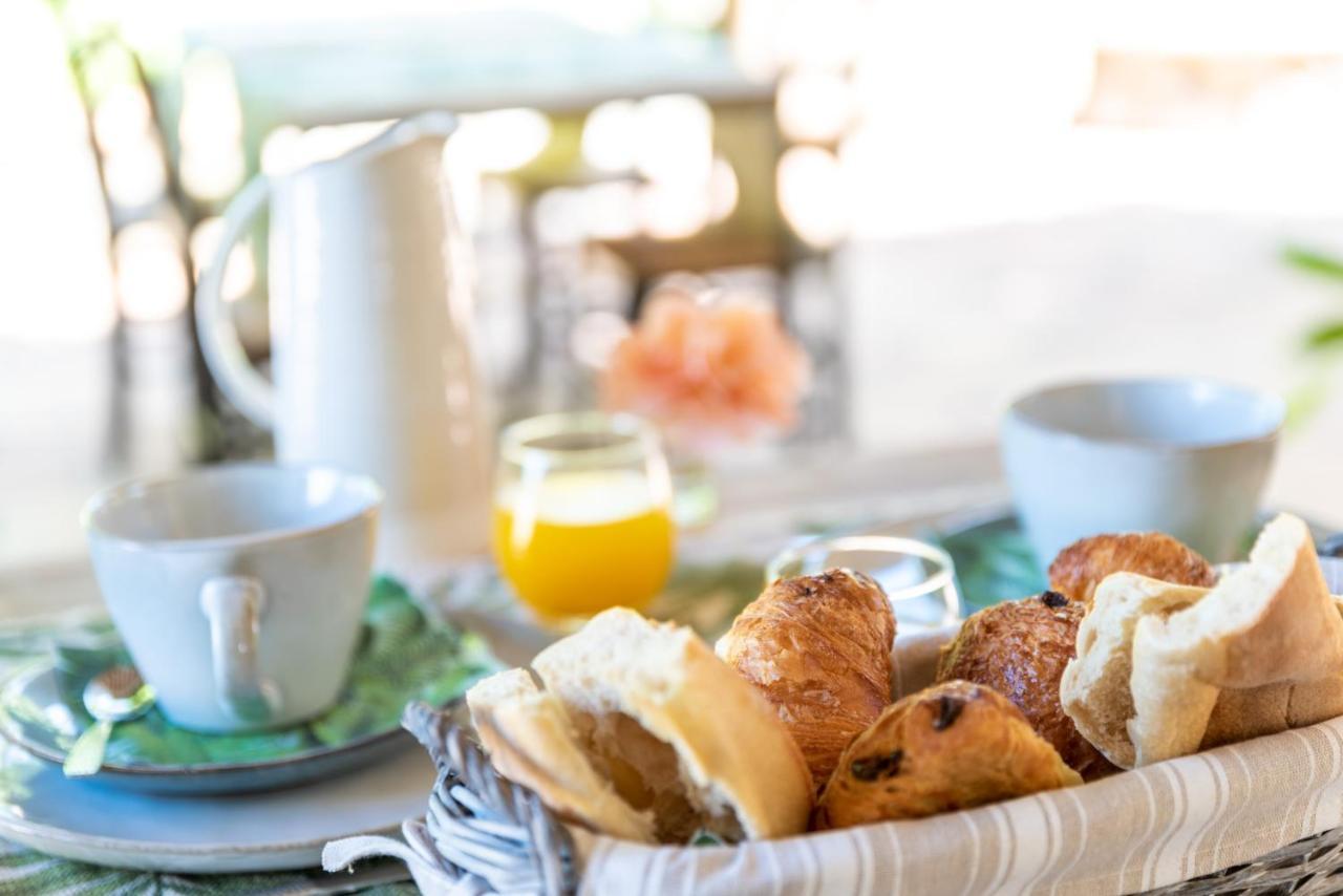 Le Mas De La Source Bed and Breakfast Mougins Esterno foto