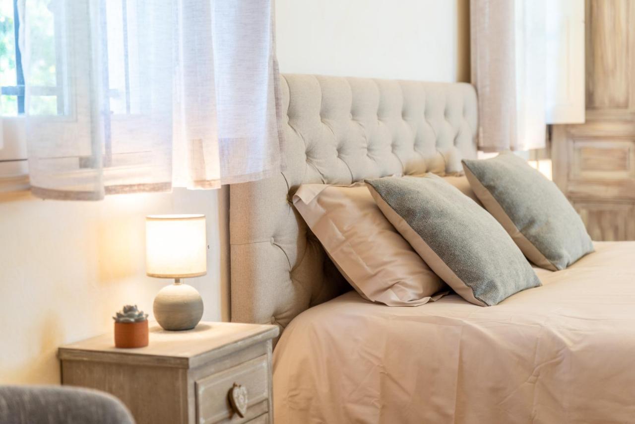 Le Mas De La Source Bed and Breakfast Mougins Esterno foto